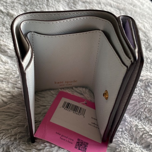 Gorgeous Kate Spade mini trifold wallet. - Picture 2 of 7